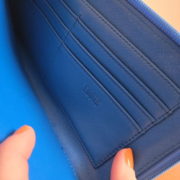 Roots Blue Wallet - Large Wallet Clutch - Picture 6 of 8